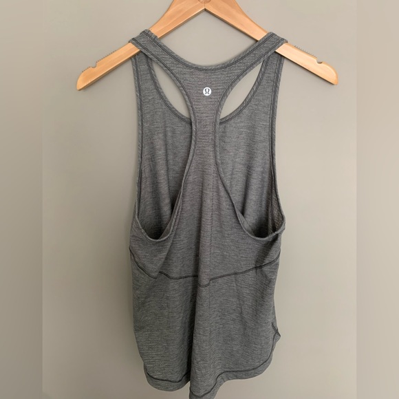 EUC 💖 Lululemon Long Distance Tank Heathered Black / Black - Picture 6 of 6